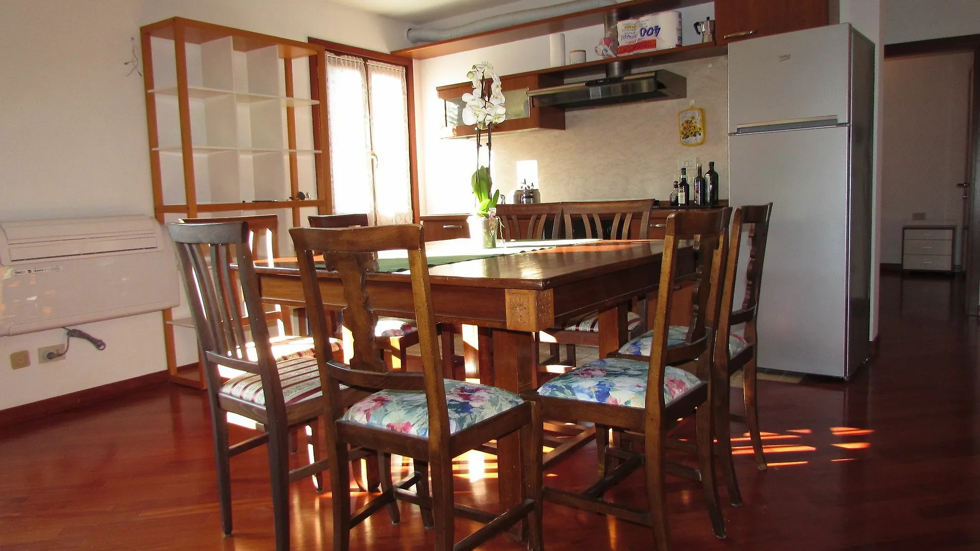 Cannaregio House contacts